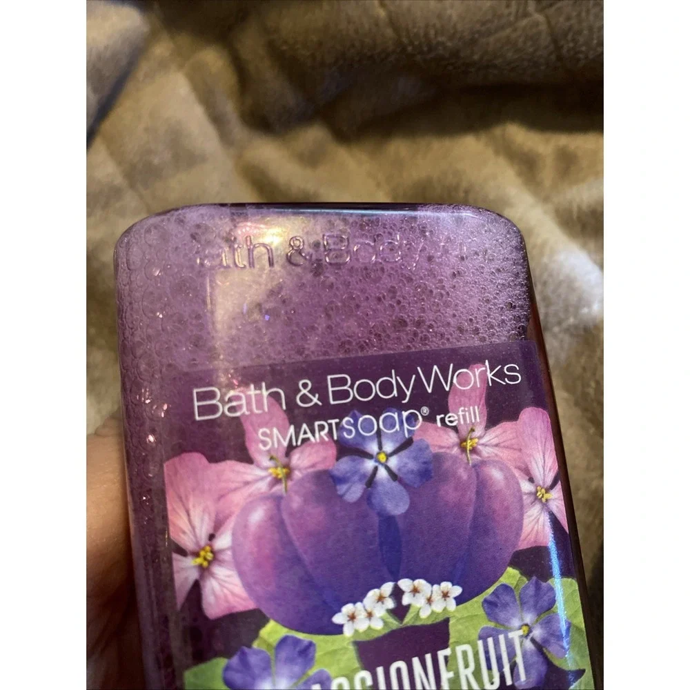 *** NEW***‎ BATH AND BODY WORKS PASSIONFRUIT PLUM SMARTSOAP REFILL 8.75 OZ
